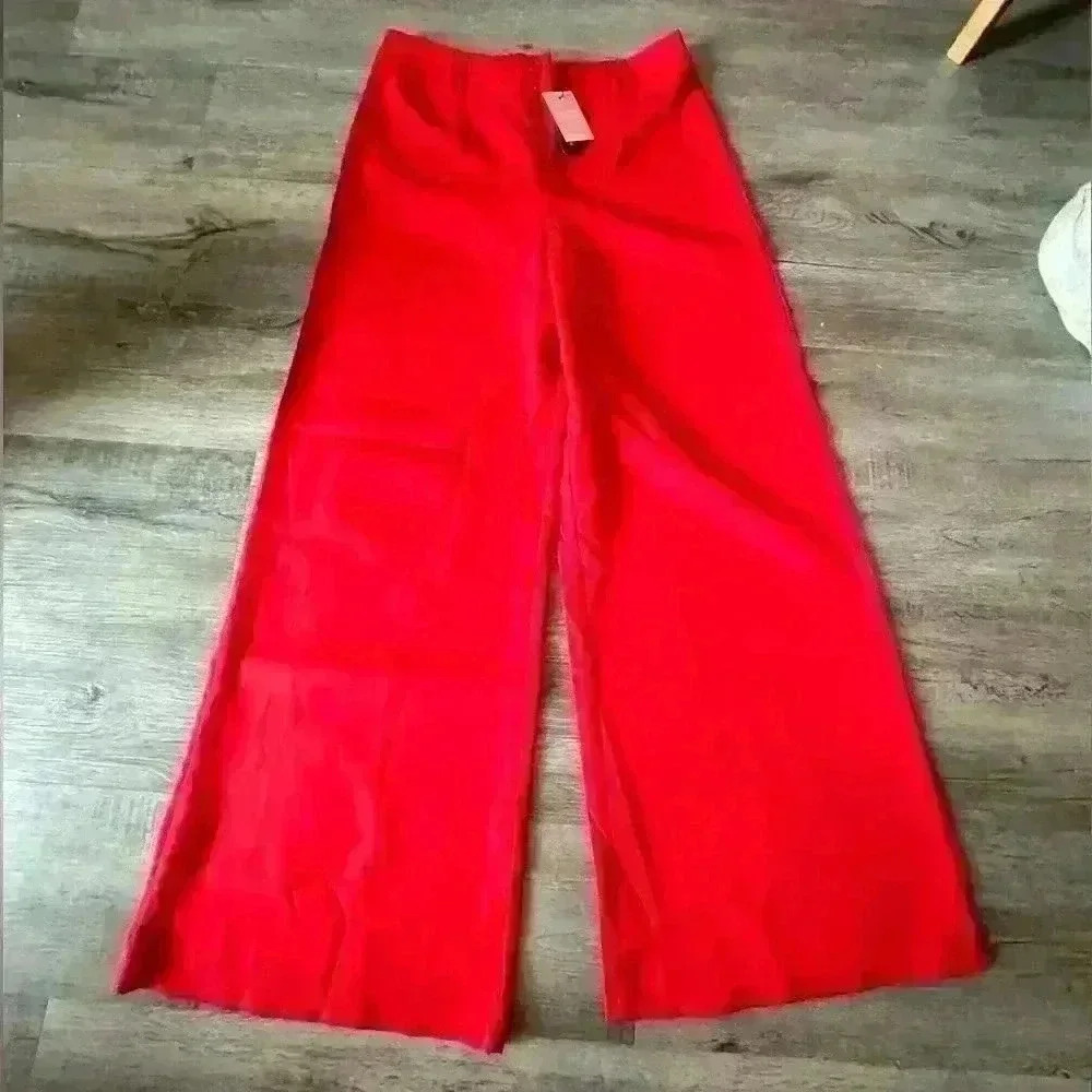Pretty little thing Cherry Red Woven Double Belt Loop Suit
Trousers - Size 4 & 6